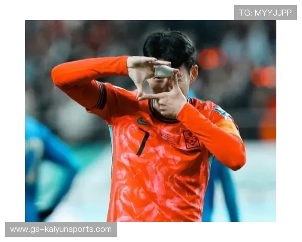 孙兴慜任意球精准穿透人墙，演绎足球场上的完美之弓