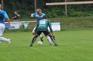 中国足球女足体能恢复训练与营养调理实战经验，女足 训练