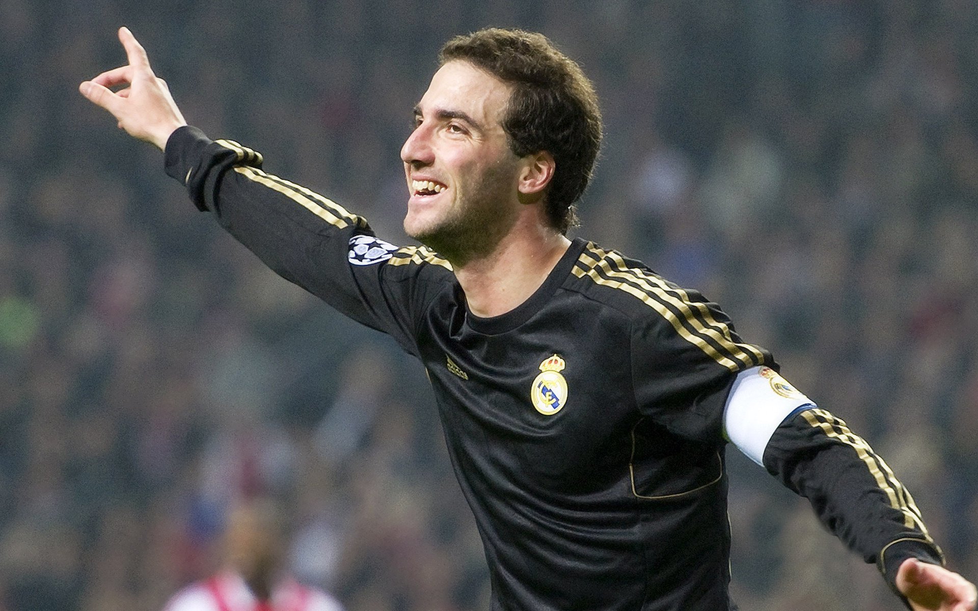 电竞选手是否应学习非游戏领域技能拓展影响力，电竞选手需要体能训练吗